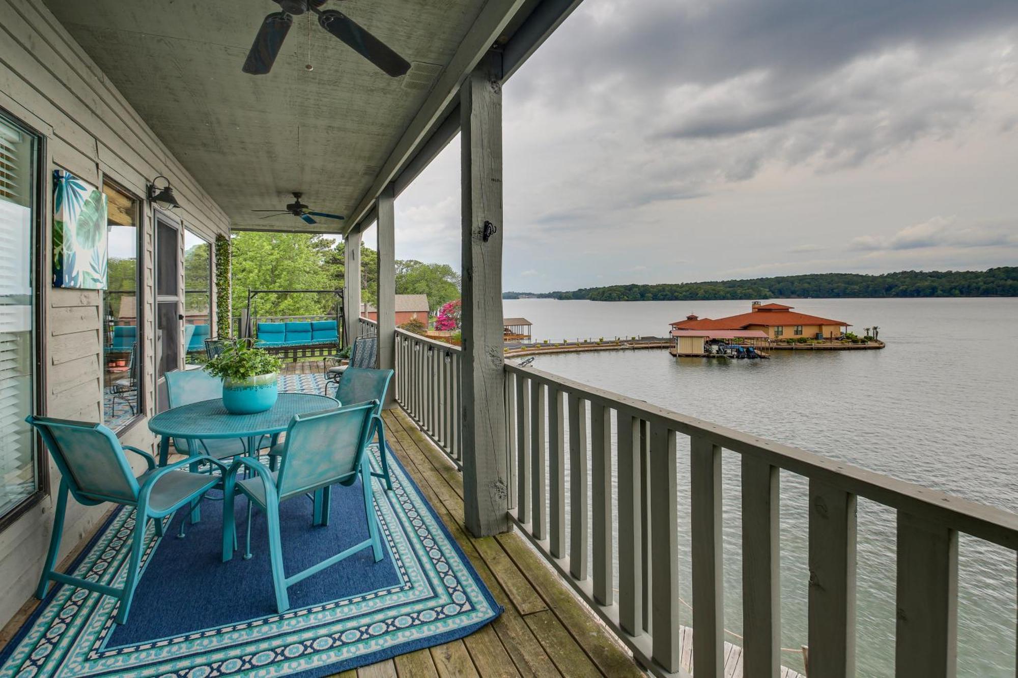 Spacious Hot Springs Penthouse Stunning Lake View Екстер'єр фото